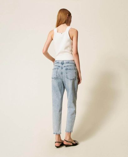 Hand embroidered barrel jeans