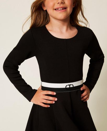 Short scuba dress with belt