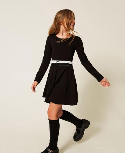 Short scuba dress with belt