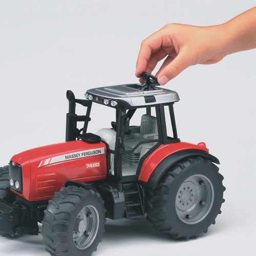 טרקטור פורגוסון עם עגלה נגררת 7480 Massey Ferguson אדום 3