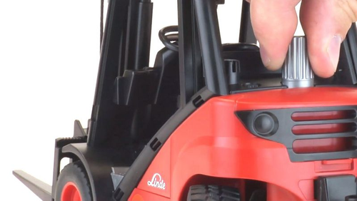 מלגזה לינדה Linde fork lift אדומה + 2 משטחים להרמה 3