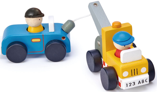סט גרר + מכונית מעץ עם 2 דמויות נהג 1