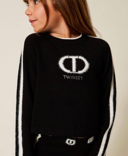 Jumper with logo and wide trousers