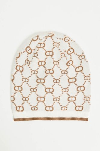 KNITTED BONNET