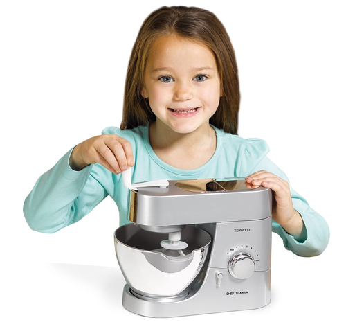 מיקסר לילדים דמוי דגם טיטניום מבית Kenwood עם מנוע חשמלי ואפשרות הפעלה ידנית 5