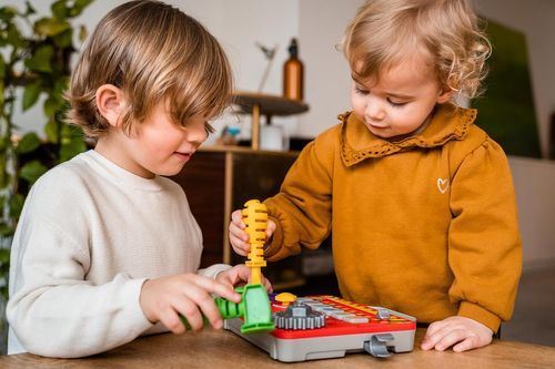 ארגז הכלים הראשון שלי בעברית
