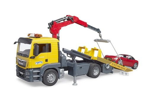 משאית גרר MAN צהובה ומכונית Roadster אדומה על משטח העמסה מתרומם ומתארך ומנוף עם כף נפתחת 4