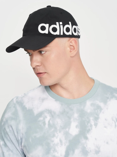 כובע עם מצחיה שחור כיתוב adidas בצד 3
