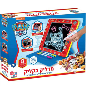 מדליק בקליק מפרץ ההרפתקאות - לוח ציור רב-פעילות עם תאורת לד וטושים, כולל כיסוי שהוא גם סטנד שולחני 