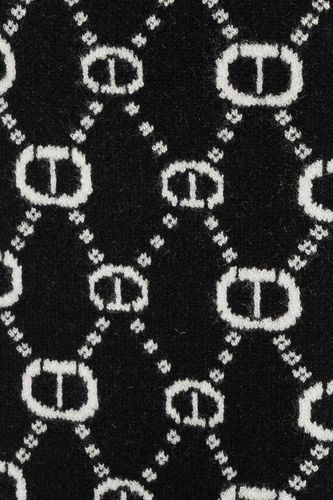 KNITTED SCARF