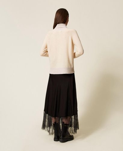 Satin midi skirt with lace