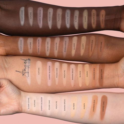 פודרה הודה ביוטי באריזת מיני 6 גרם) HUDA BEAUTY Baby Bake Easy Bake Loose Powder Mini