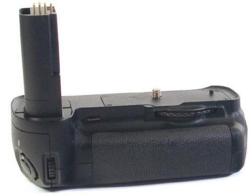 grip למצלמת SLR NIKON D200