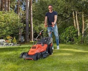 מכסחת דשא עם ידית ארגונומית Black+Decker BEMW471BH 1600W