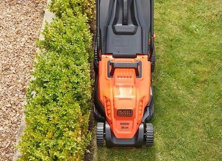 מכסחת דשא עם ידית ארגונומית Black+Decker BEMW471BH 1600W