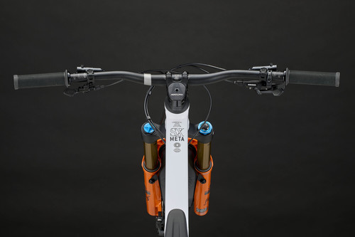 אופני אנדורו קומנסל לבן - COMMENCAL META SX V5 SIGNATURE