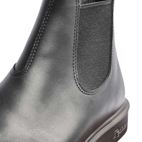 WHISTLER – BLACK