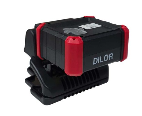 פנס הצפה מוגן מים נטען 10W כולל קליפס ומגנט