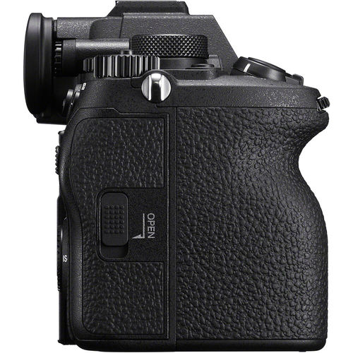 מצלמה Sony A7 V Body - גוף בלבד