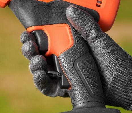 מזמרת גיזום חשמלית Black+Decker BCPP18D1 18V