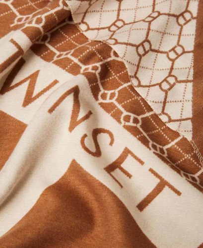 Jacquard wool cloth stole with logo