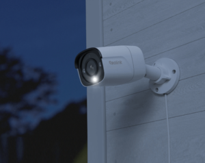 מצלמת PoE 12MP עם ספוטלייט וראיית לילה בצבע - Reolink P340