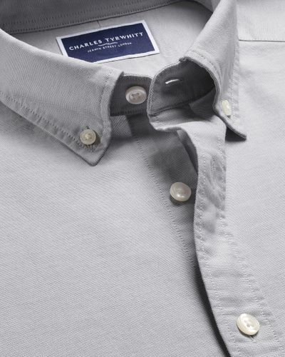 חולצה אפורה גזרת קלאסיק פיט -  Silver Grey Button-Down Stretch Washed Oxford Classic Fit Shirt