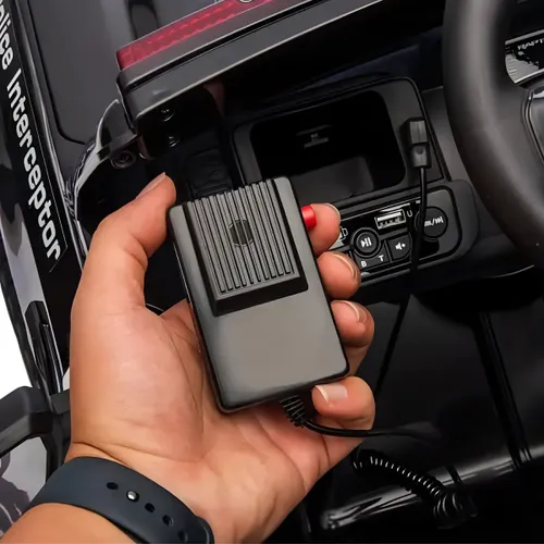 מכונית ממונעת 12V פורד ריינג'ר FORD Ranger משטרה עם שלט רחוק, מגפון ואורות