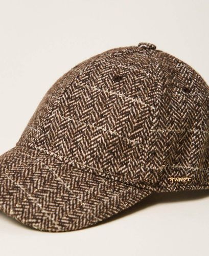 Wool cloth baseball cap