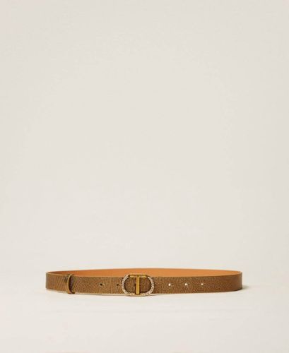 Leather belt with Oval T rhinestones