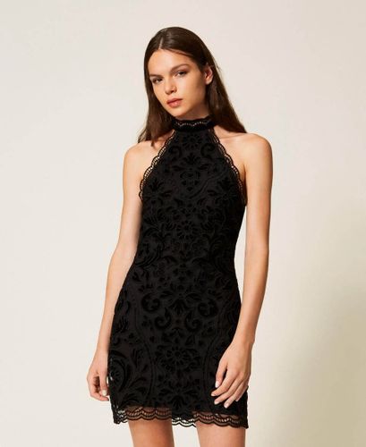 Short tulle dress with embroidery