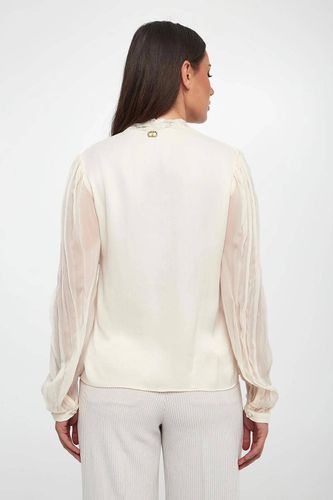 WOVEN BLOUSE