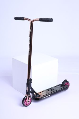 קורקינט פעלולים LEO PRO S8 - שחור