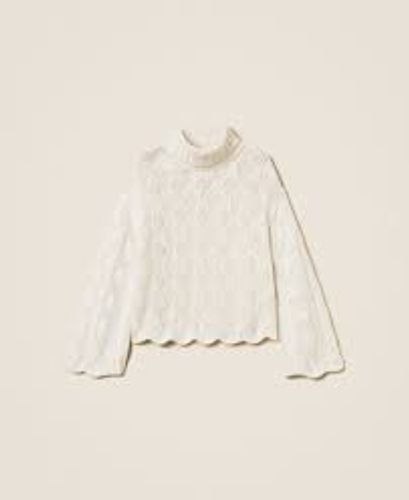 Wool blend turtle neck jumper with scalloped hem