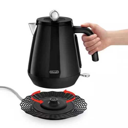 קומקום חשמלי מעוצב Delonghi KBY2001.B שחור