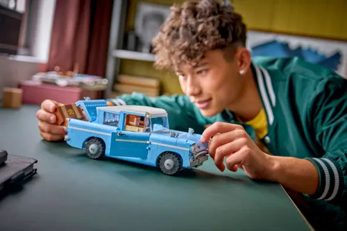  הארי פוטר - פורד אנגליה המכושפת המעופפת LEGO  76470