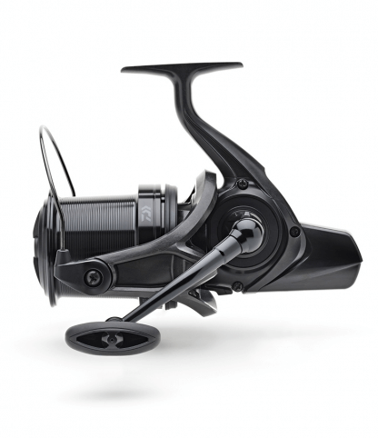 רולר לדיג חוף סרף  DAIWA CROSSCAST SURF 45 SCW 5000C QD black