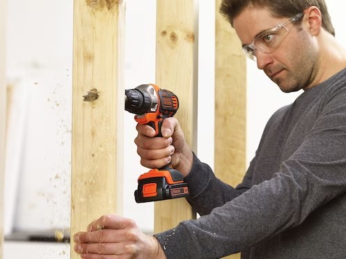 גוף ומקדחה Black+Decker Multievo MT218K-QW 18V