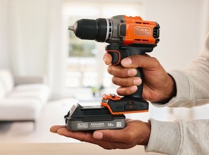 מברגה/מקדחת פטיש Black+Decker BCD383D1XC-QW