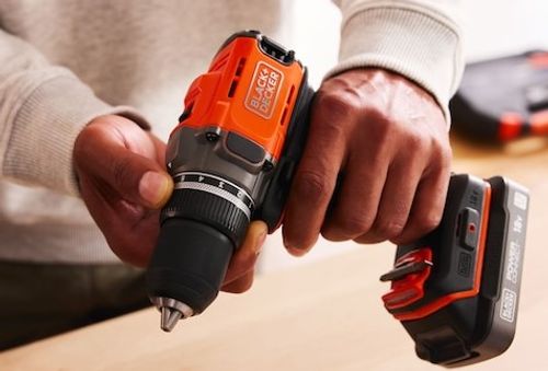 מברגה/מקדחת פטיש Black+Decker BCD383D1XC-QW