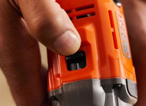 מברגה/מקדחת פטיש Black+Decker BCD383D1XC-QW