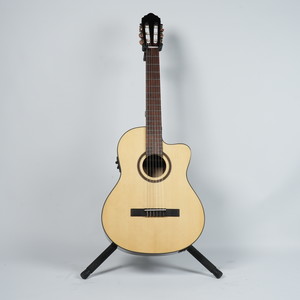 גיטרה קלאסית בצבע עץ - Cort AC160CF NAT