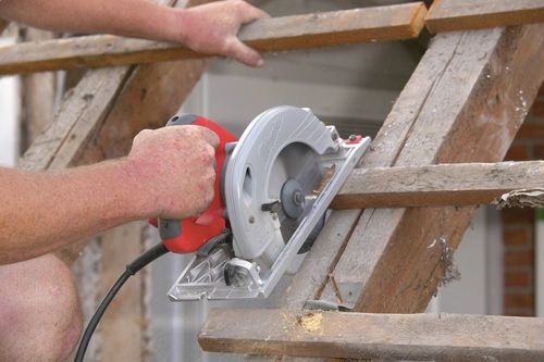 מסור עגול ״1050W  6.5 דגם CS 55 מבית Milwaukee