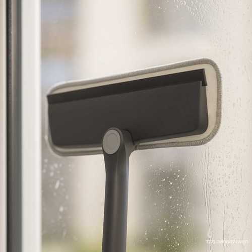 מנקה חלונות 2 ב־1 – מיקרופייבר + מגב גומי. 26*22*4cm-Y.C.036024