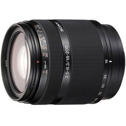 Sony E 18-200mm f/3.5-6.3 OSS LE
