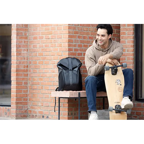 תיק גב לגיימרים Lenovo Legion 16