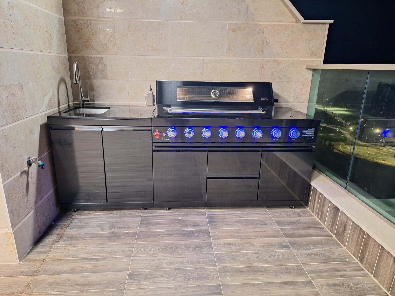 וולקן 8 VOLCAN Premuim Black + כיור 