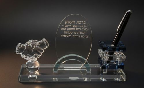 מתנות לשולחן משרדי