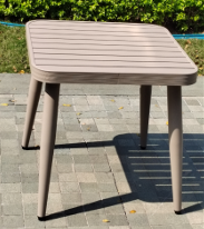 מערכת אוכל קומפקטית לגינה בעיצוב מודרני ונקי- יואב