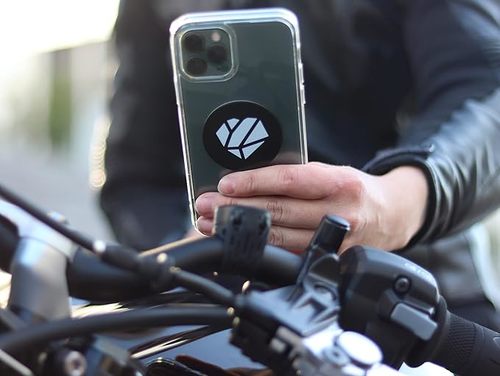 מתקן לפלאפון עם מגנט SHAPEHEART MOTO U